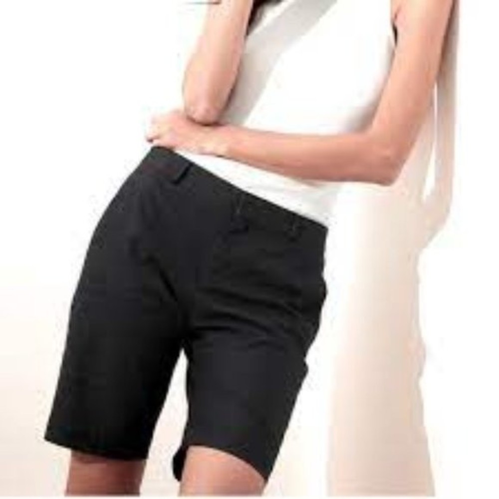 Banana Republic Women's Black Bermuda Shorts